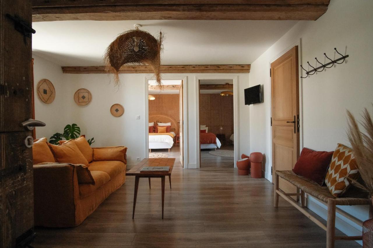 Le Domaine De L'Hostellerie Le Fresne-Camilly Ruang foto